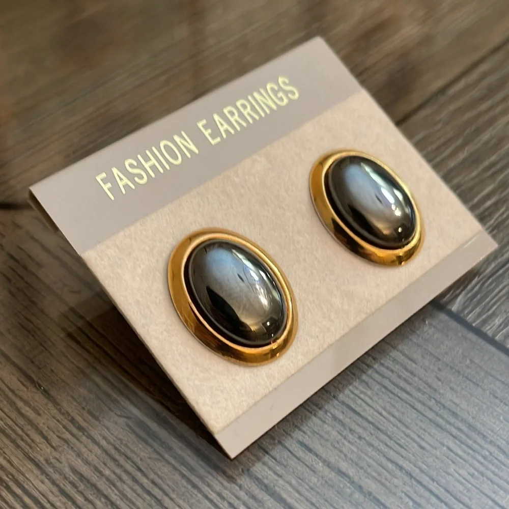 Vintage Hematite Elegant Gold Frame and Black Oval Earrings